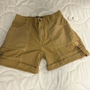 Sanctuary Switchback Cuffed Short in Khaki
